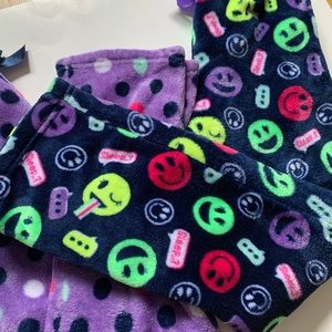 2 pairs of girls members mark pajama bottoms